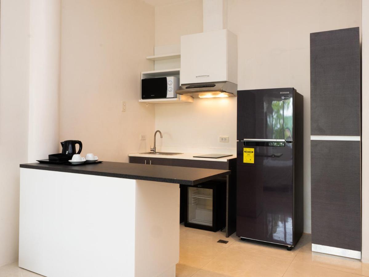 City Park Hotel Residences Taguig Zewnętrze zdjęcie