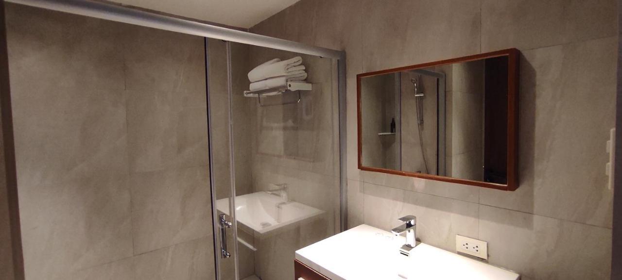 City Park Hotel Residences Taguig Zewnętrze zdjęcie