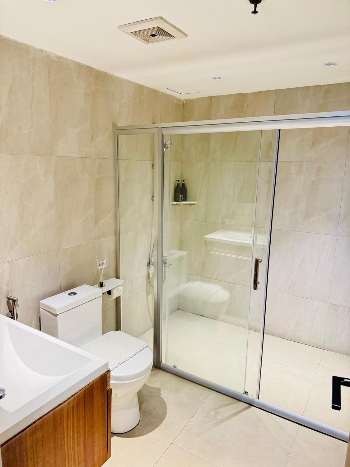 City Park Hotel Residences Taguig Zewnętrze zdjęcie