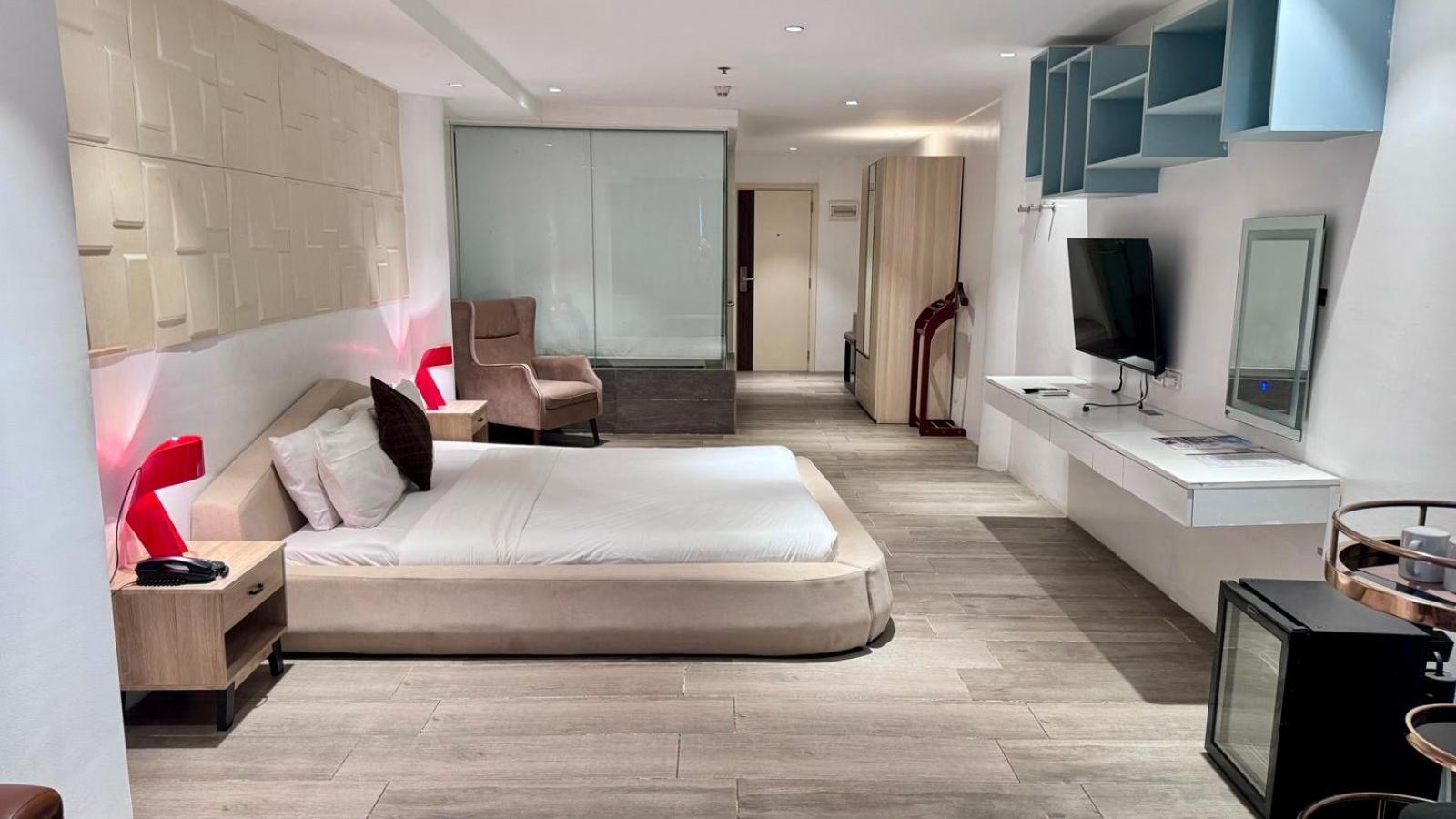 City Park Hotel Residences Taguig Zewnętrze zdjęcie