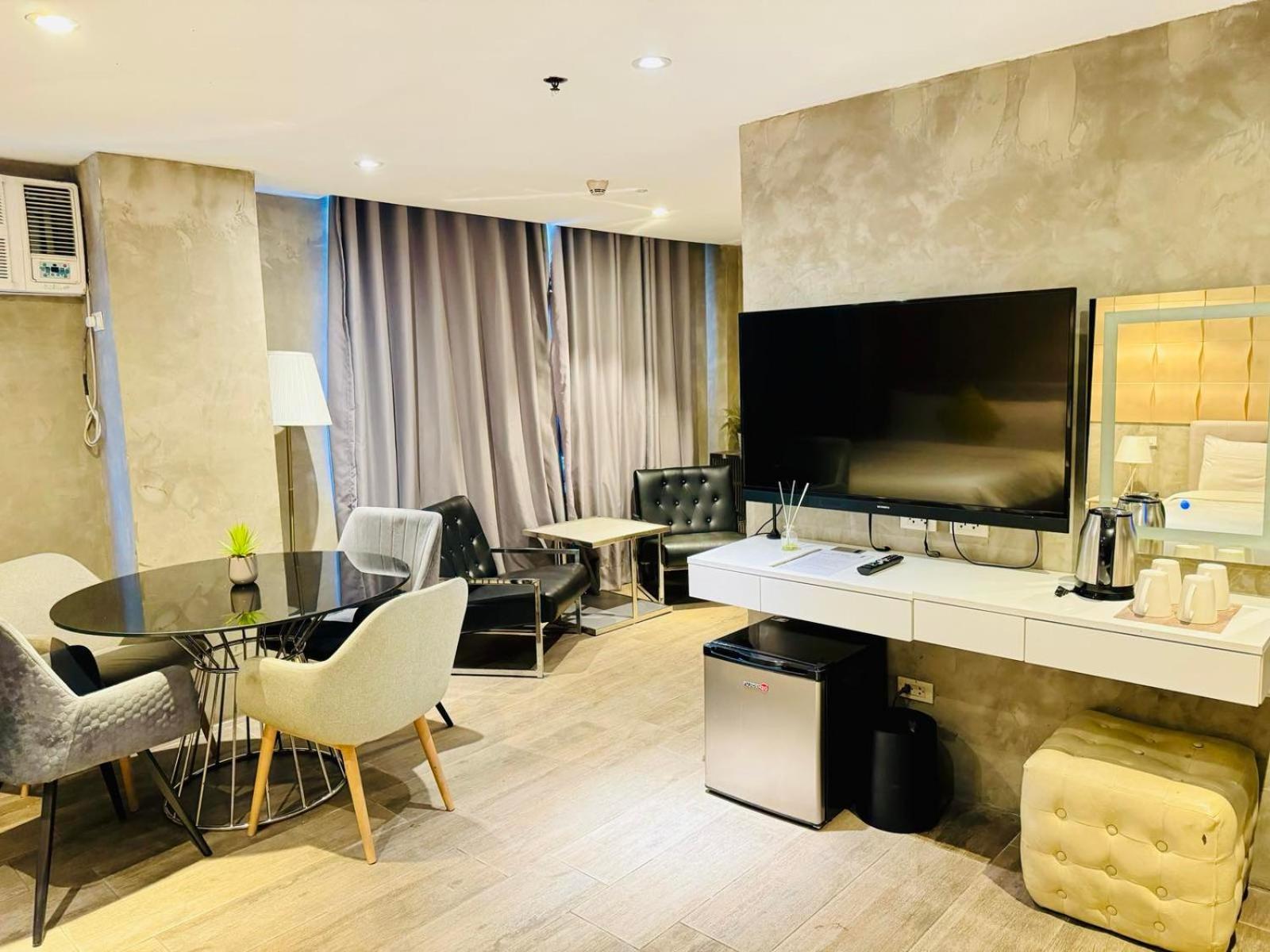 City Park Hotel Residences Taguig Zewnętrze zdjęcie