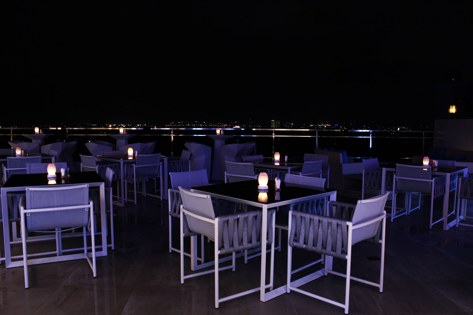 City Park Hotel Residences Taguig Zewnętrze zdjęcie